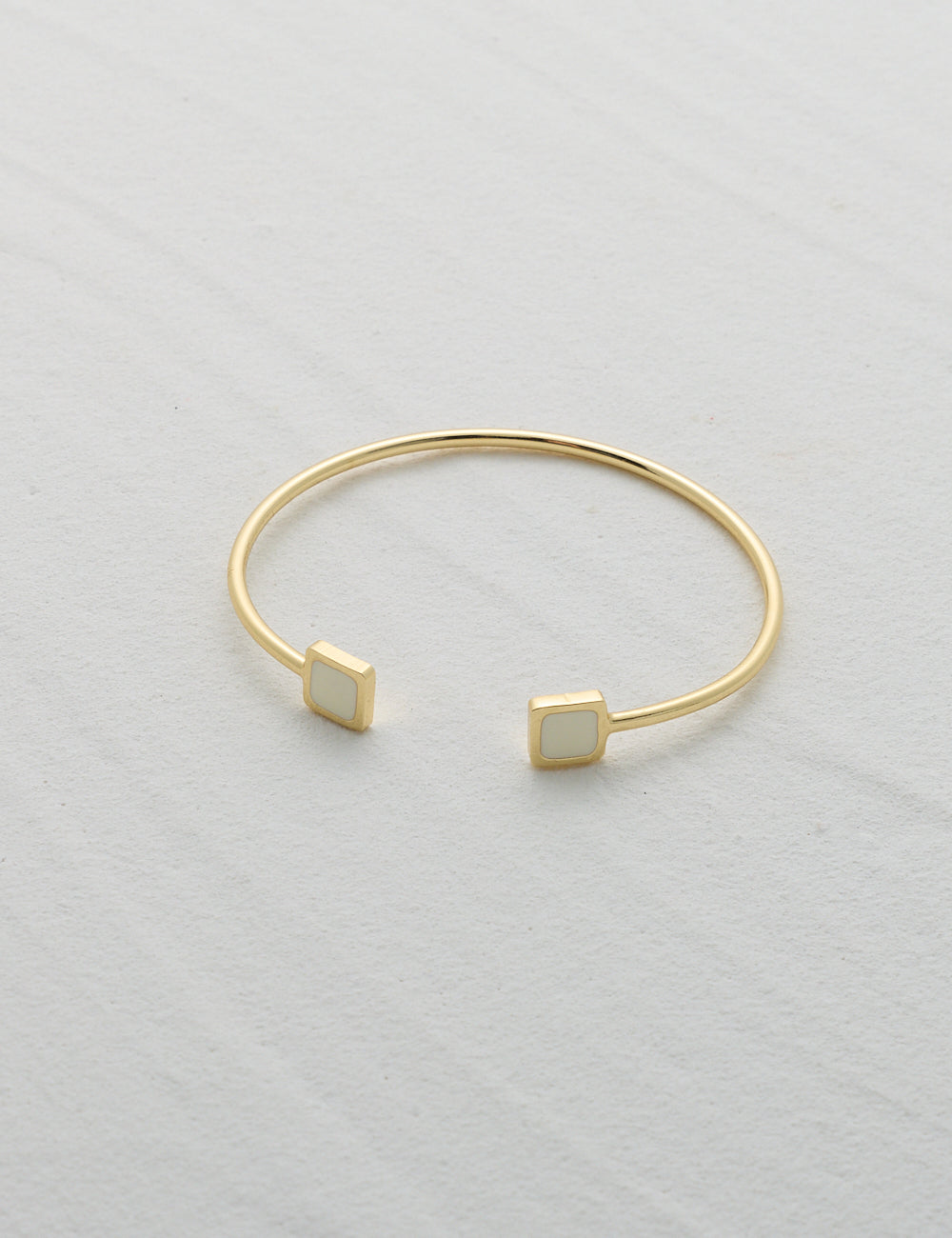 QUADRATO WIRE BANGLE