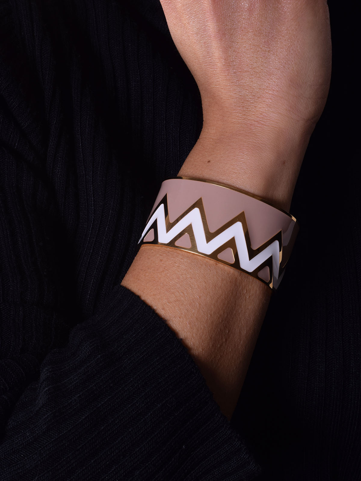 CHEVRON BANGLE