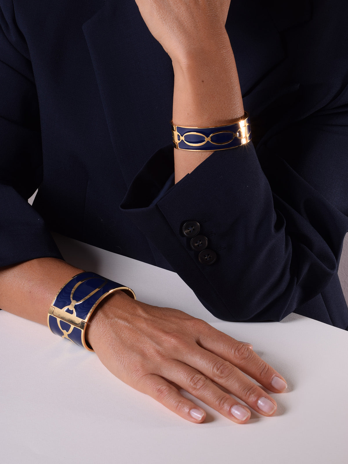 KNOT BRACELET