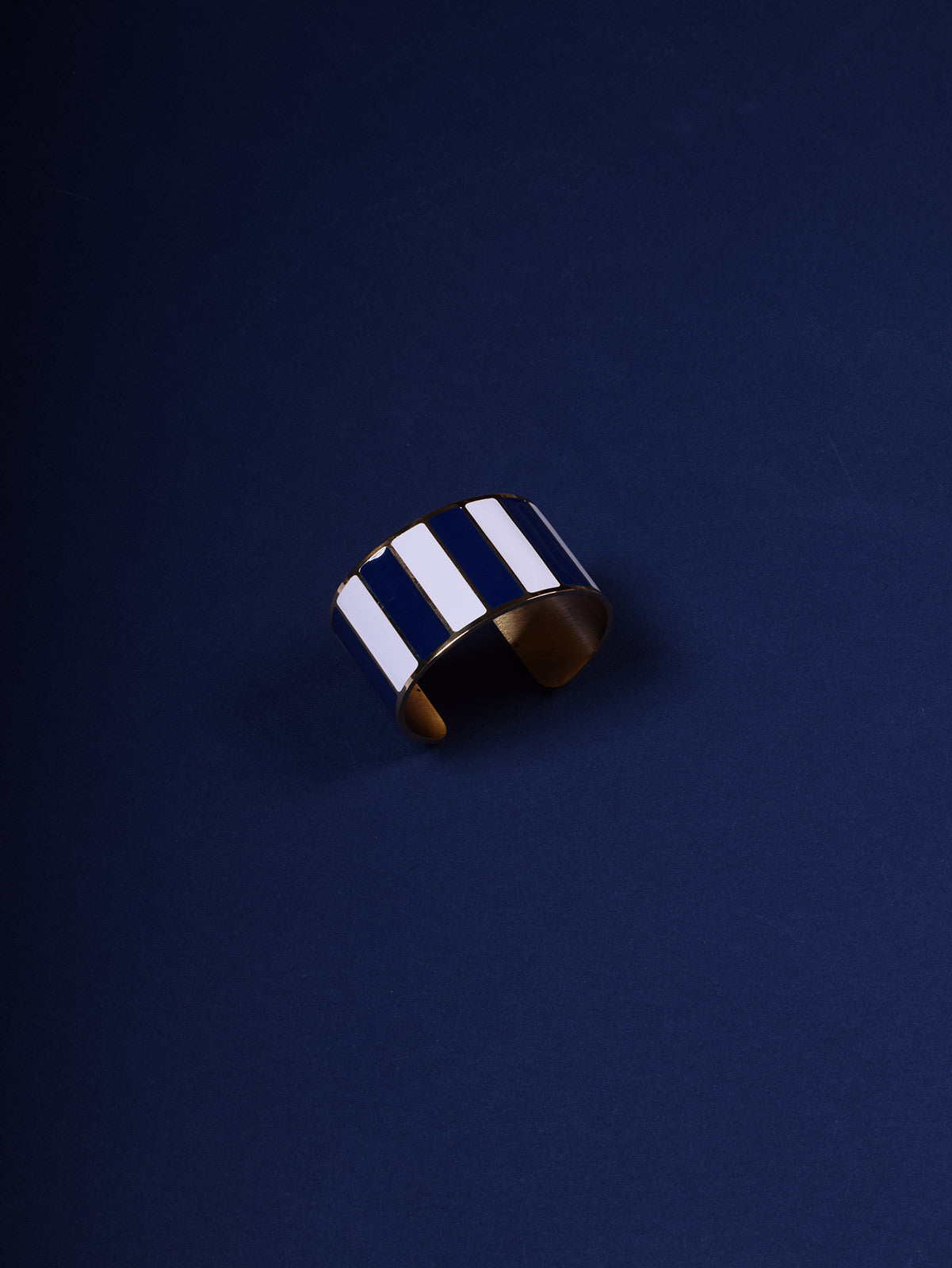 CIRCUS BANGLE
