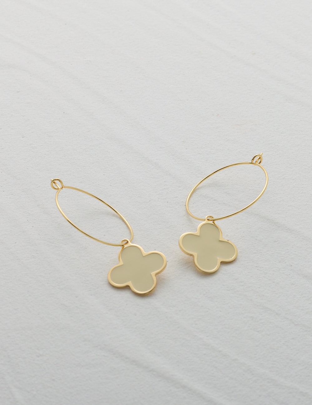 FOUR-LEAF CLOVER HOOP EARRINGS
