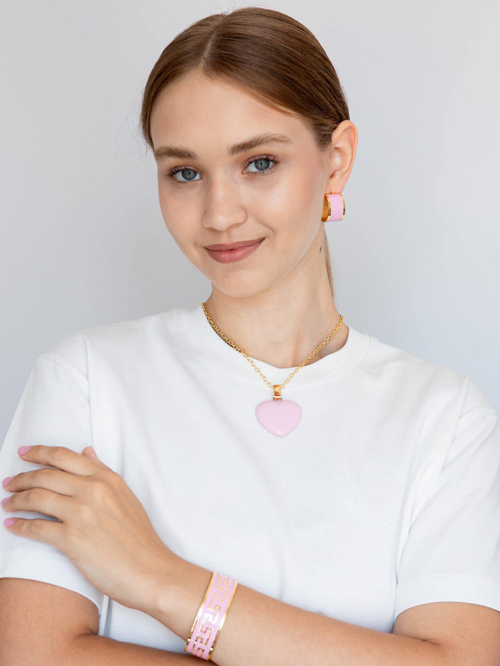 MEDIUM HOOP EARRINGS