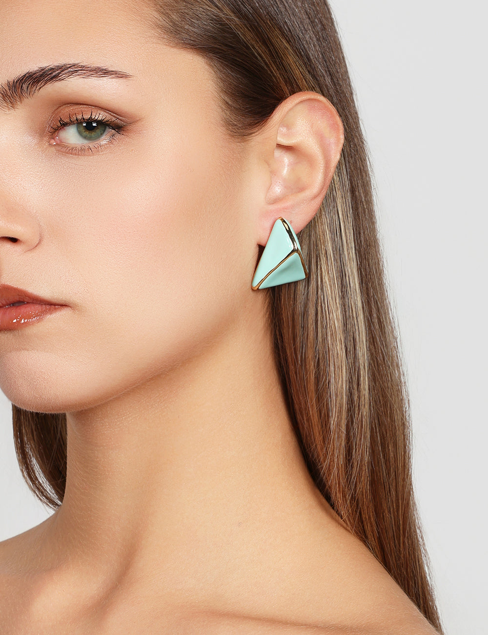 EARRINGS TRIANGLE SMALL