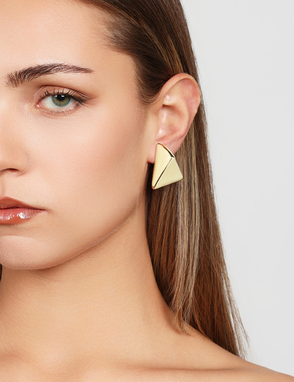 EARRINGS TRIANGLE SMALL