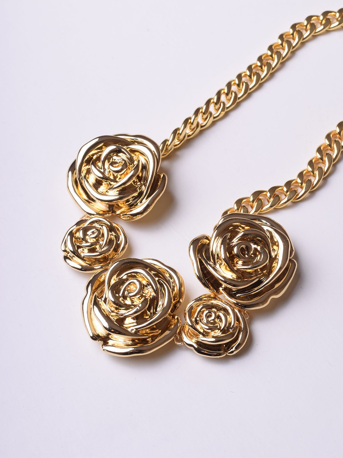 LARGE ROSE NECKLACE