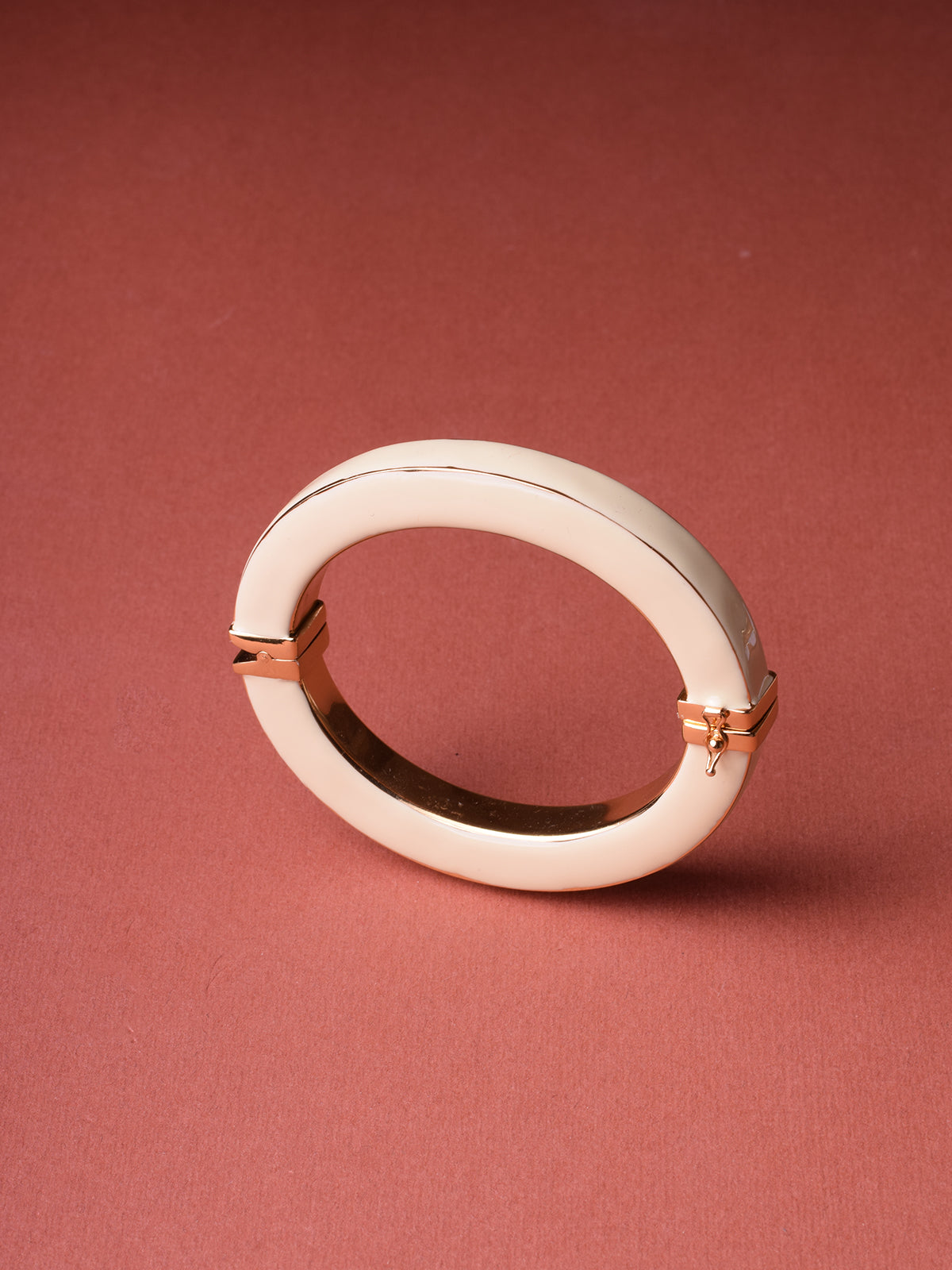 BANGLE OLIVIA