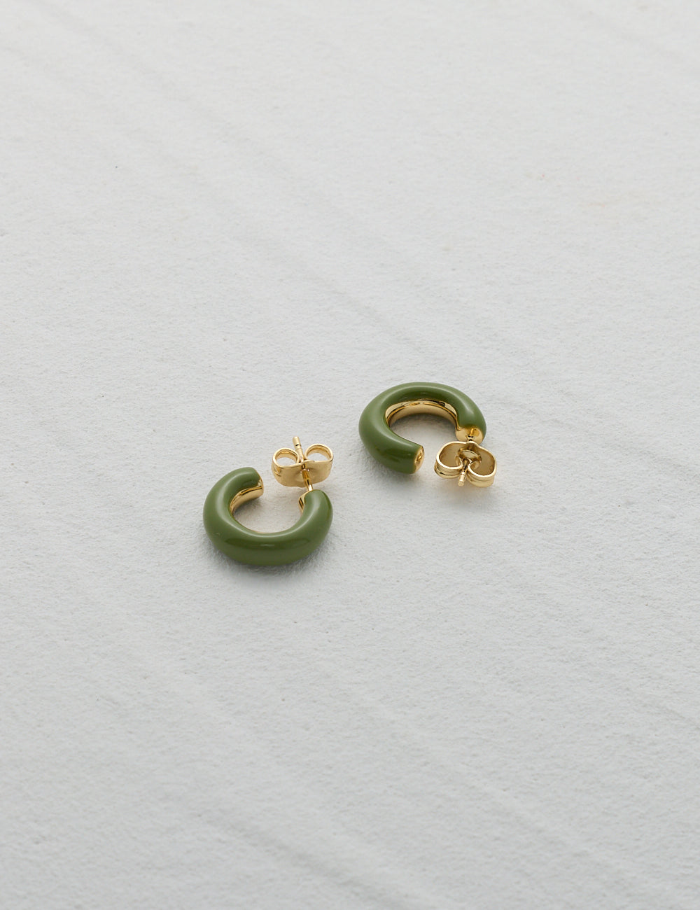 MINI EARRINGS HUGGIE HOOP