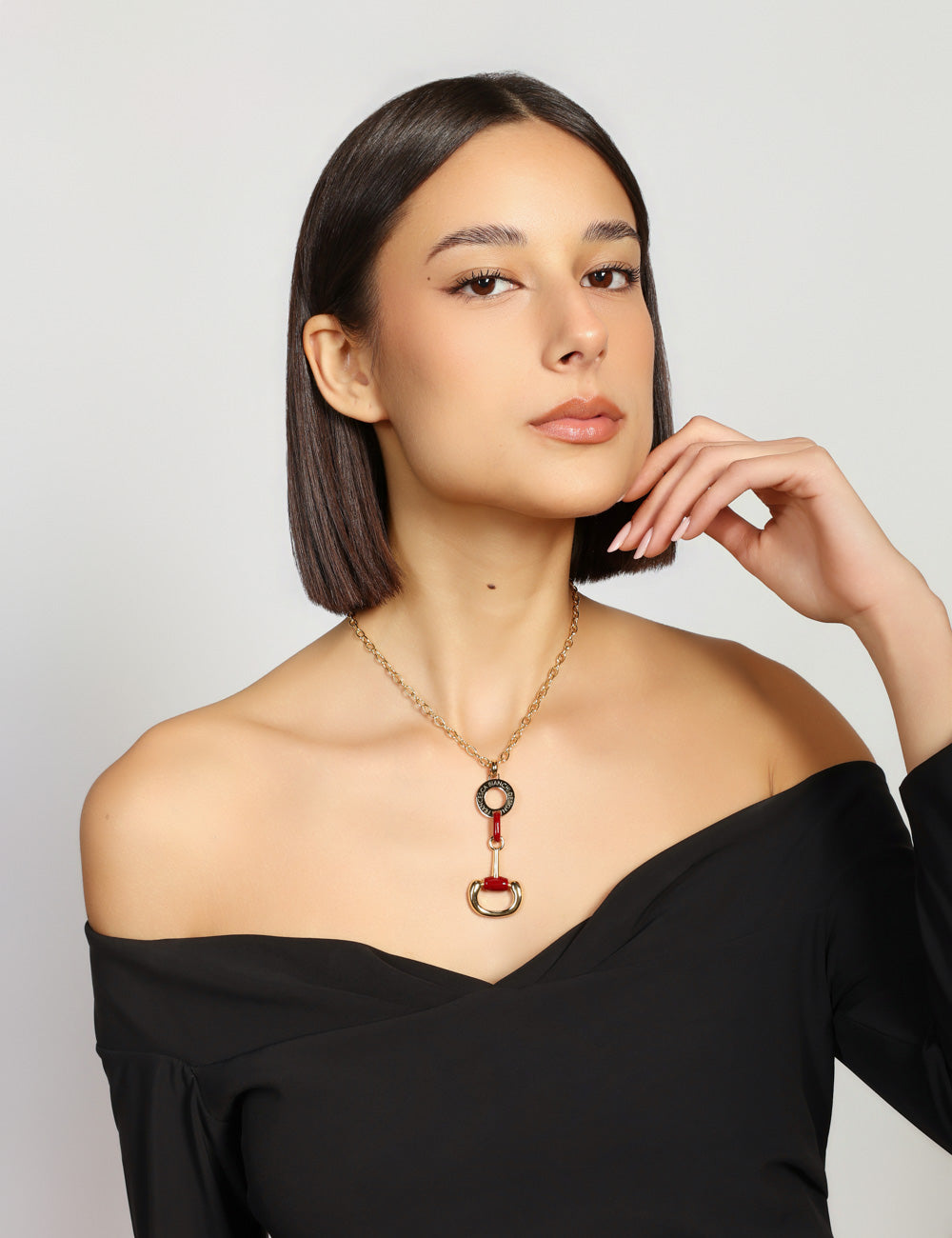 SMALL BRACKET NECKLACE