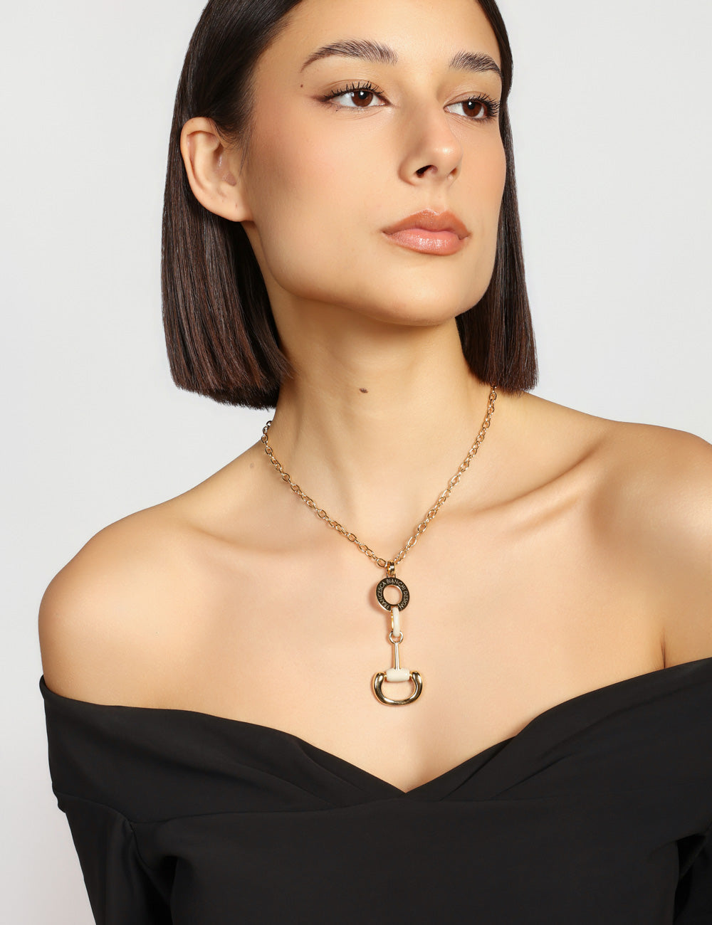 SMALL BRACKET NECKLACE