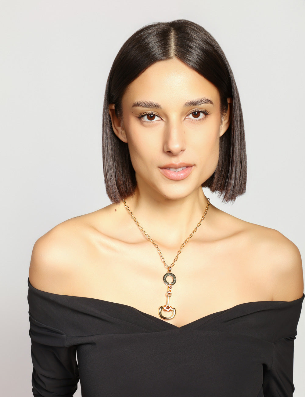 SMALL BRACKET NECKLACE