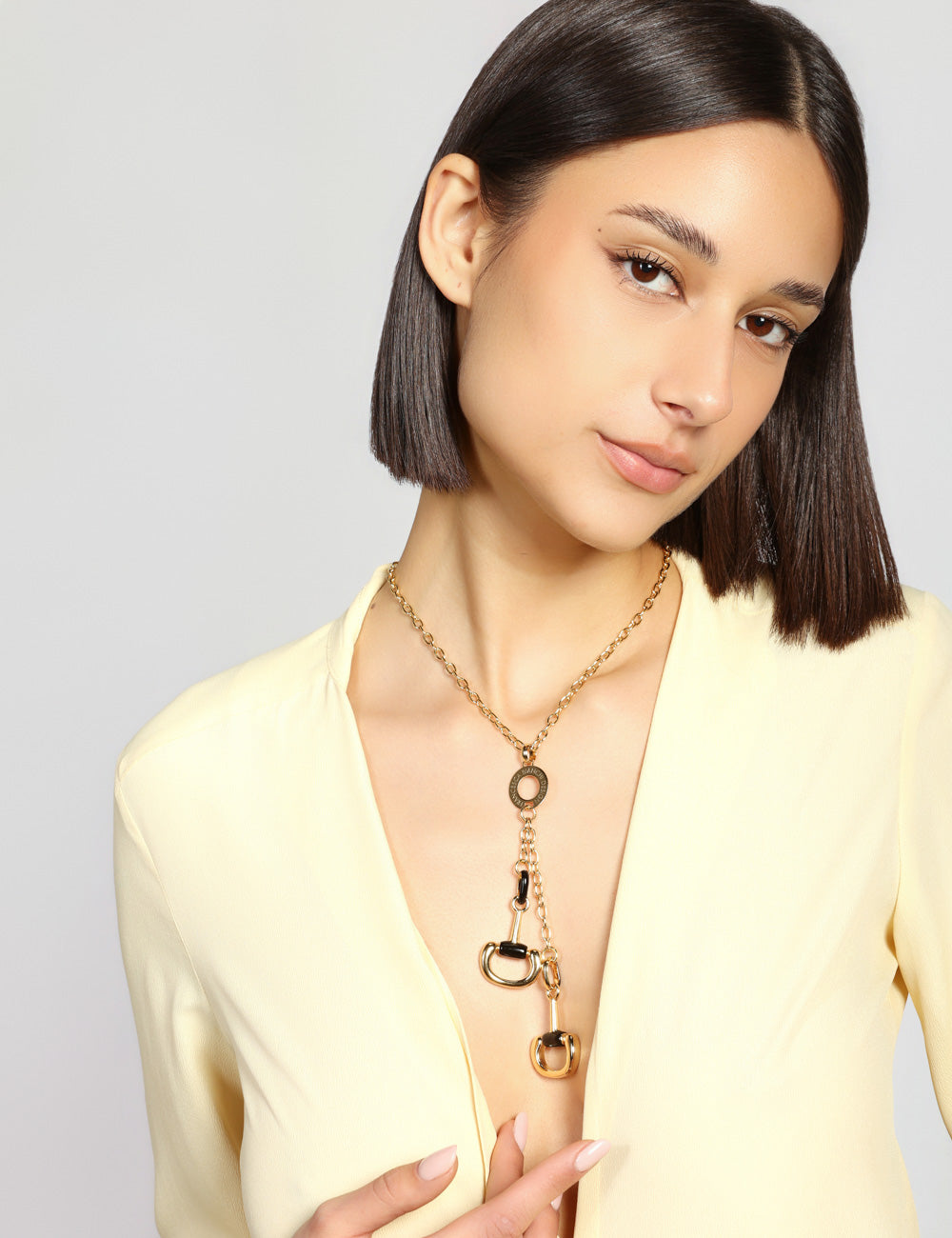 BEACKET NECKLACE