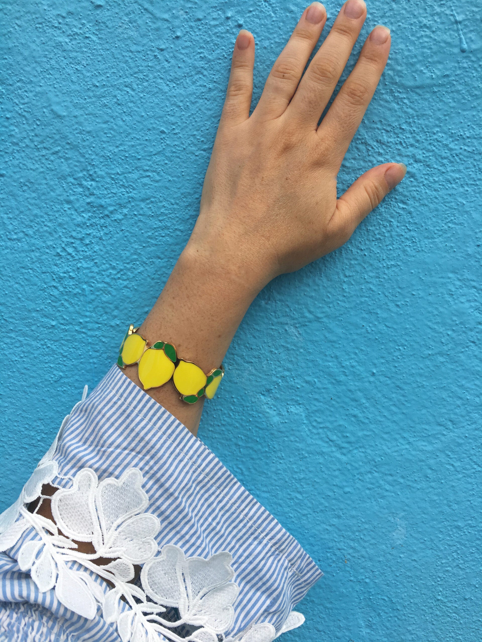 LEMON BANGLE