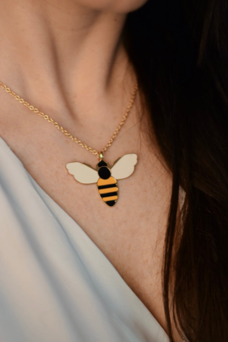 BEE PENDANT
