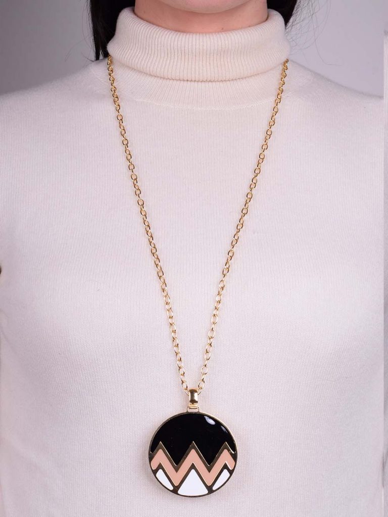 CHEVRON PENDANT 