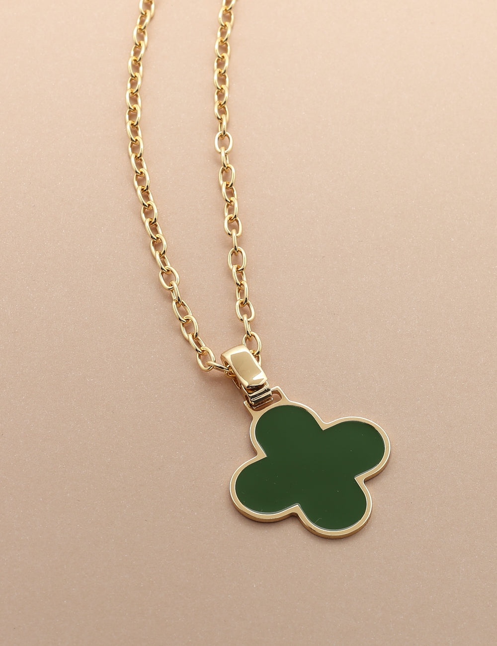 COLLANA CON QUADRIFOGLIO