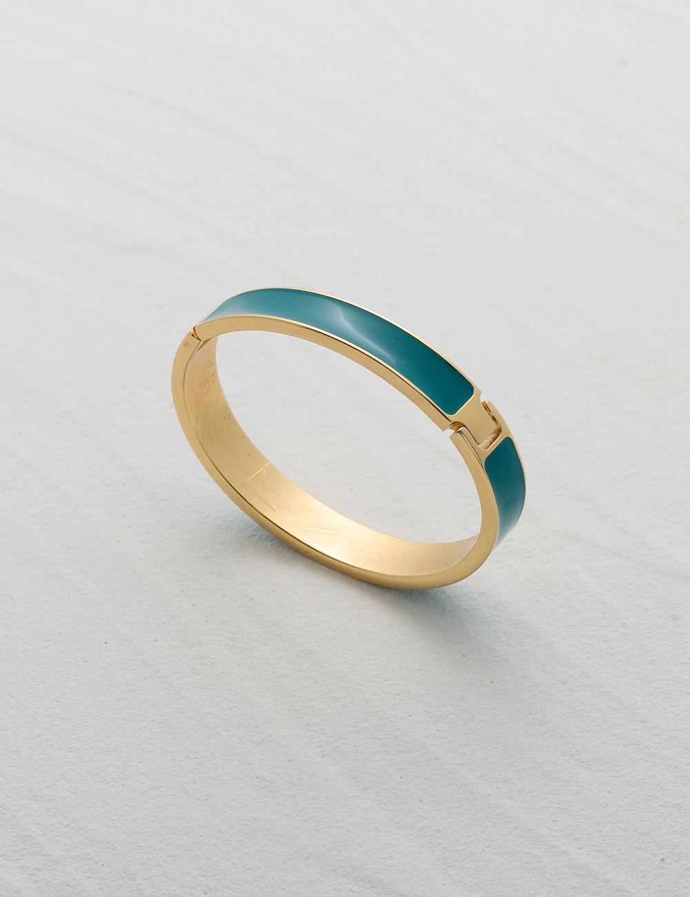 SMALL ICON BANGLE