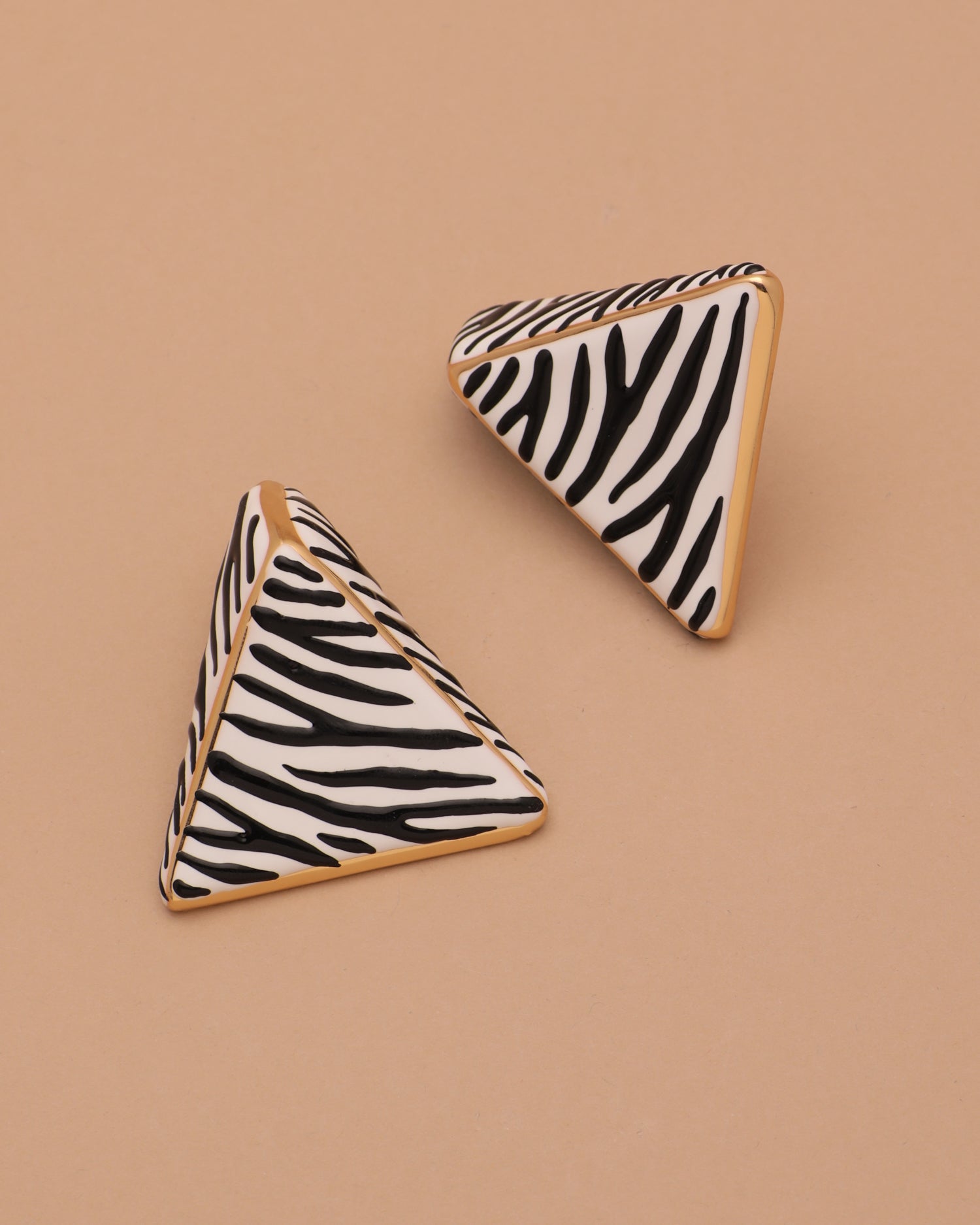 CHEVRON RING 