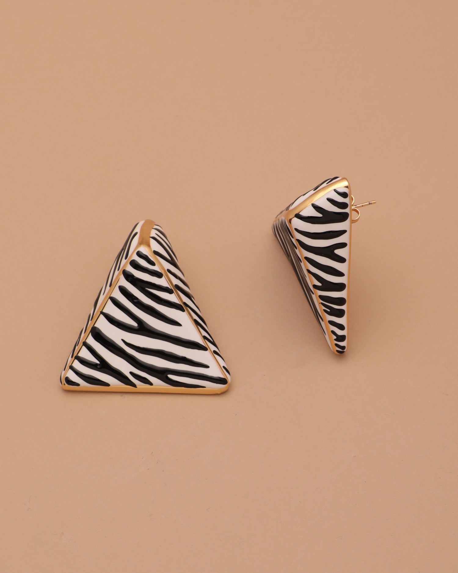 CHEVRON RING 