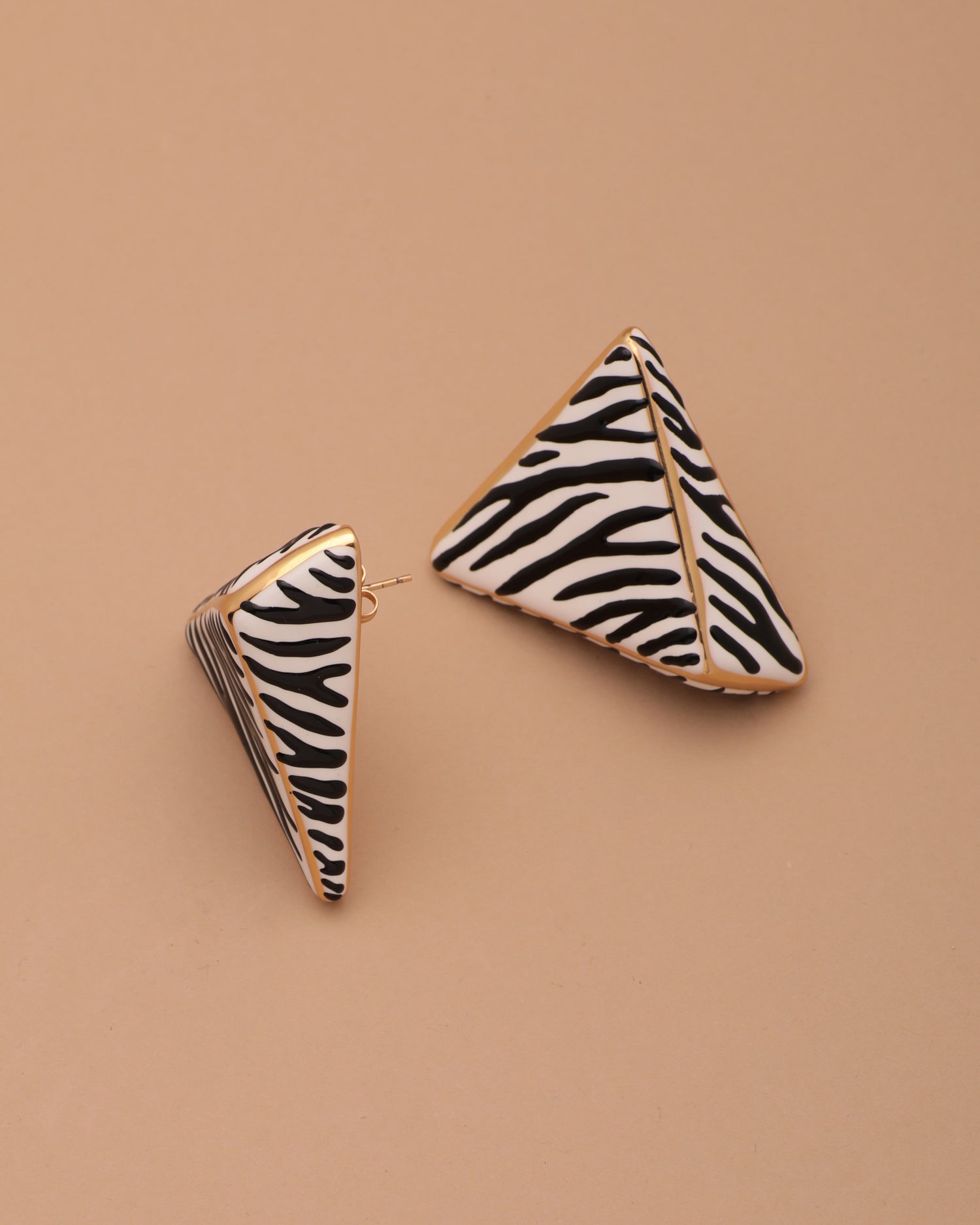 CHEVRON RING 