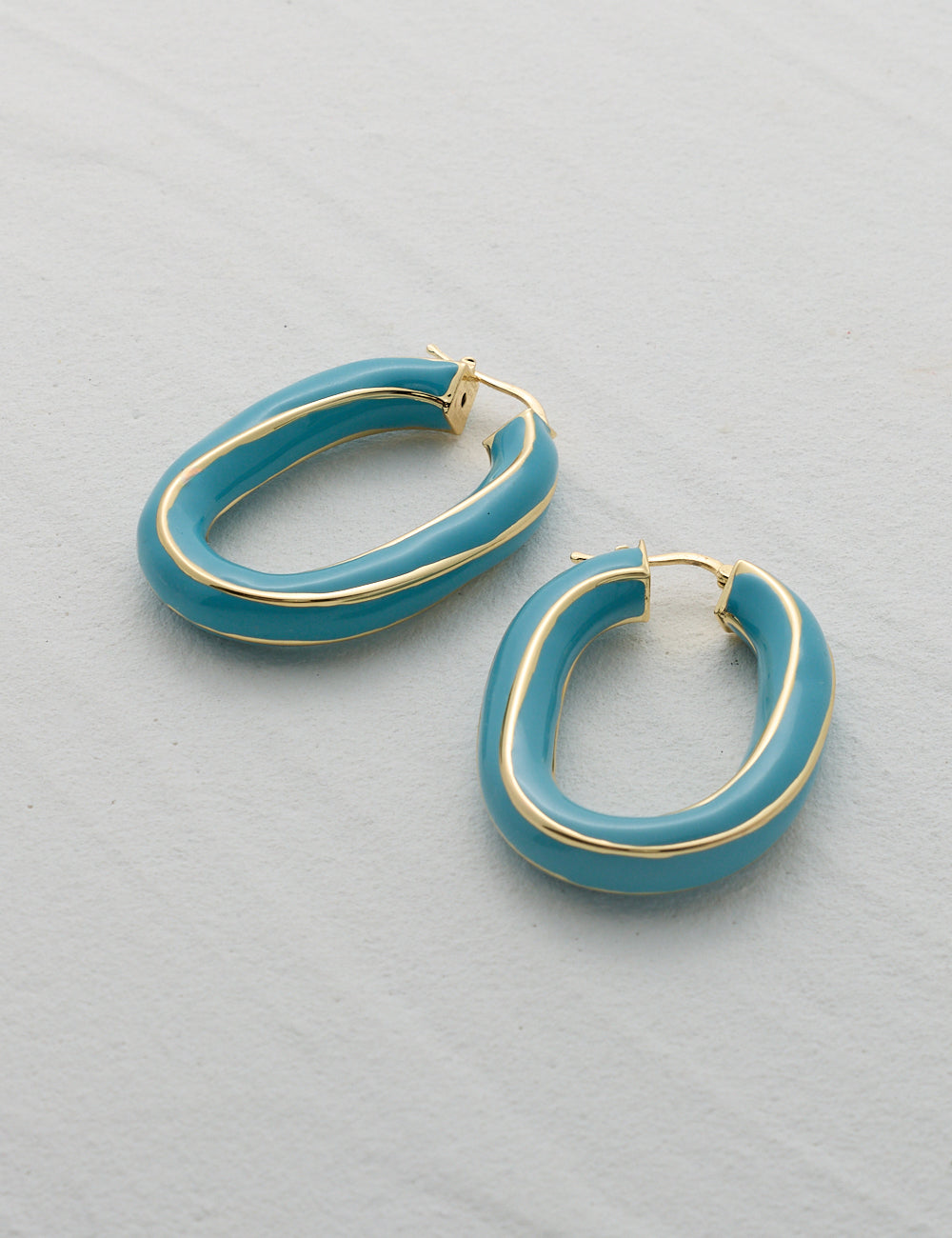 OVAL ERA EARRINGS