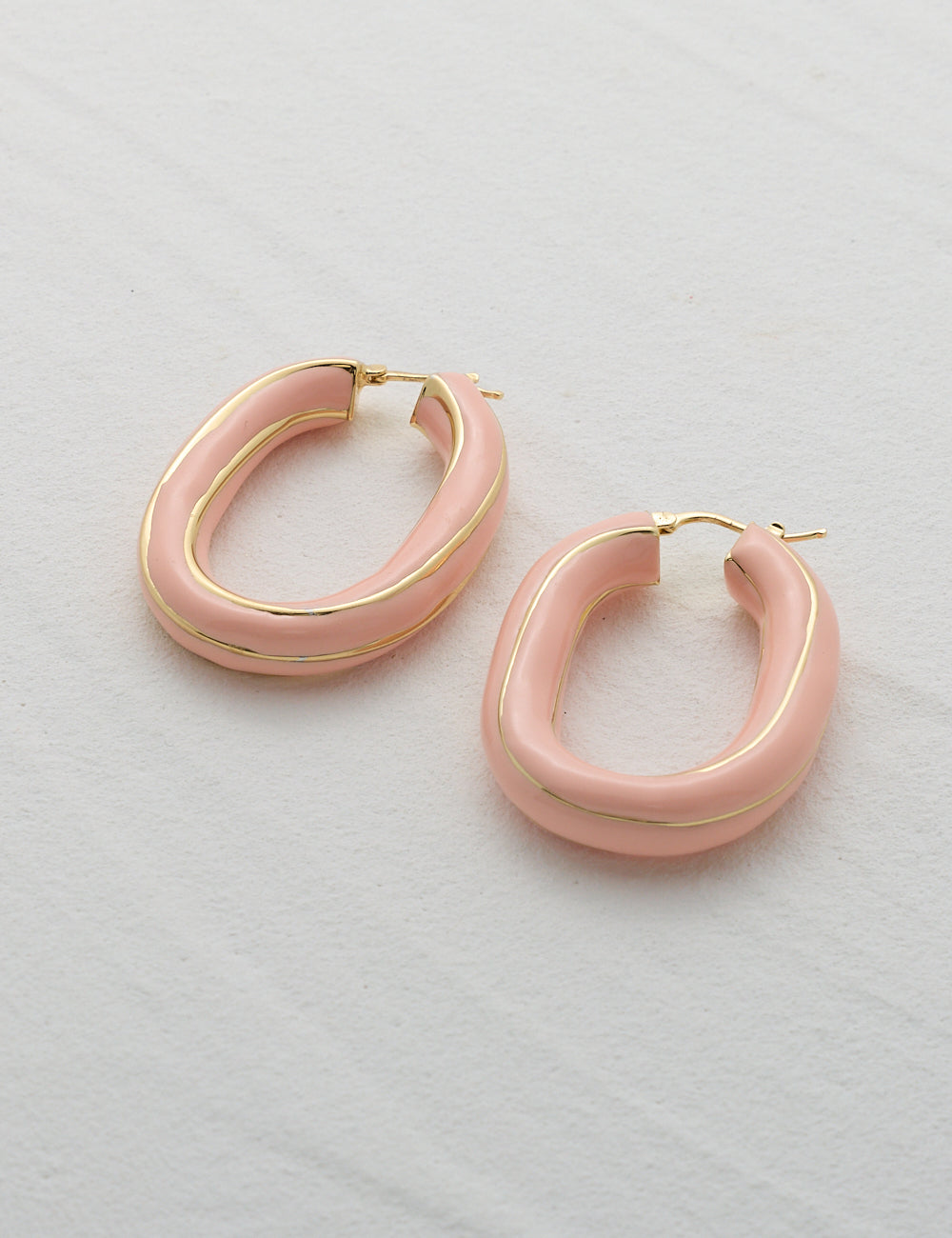OVAL ERA EARRINGS