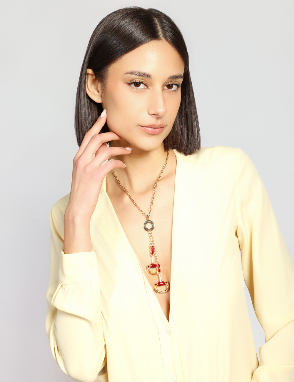 BEACKET NECKLACE
