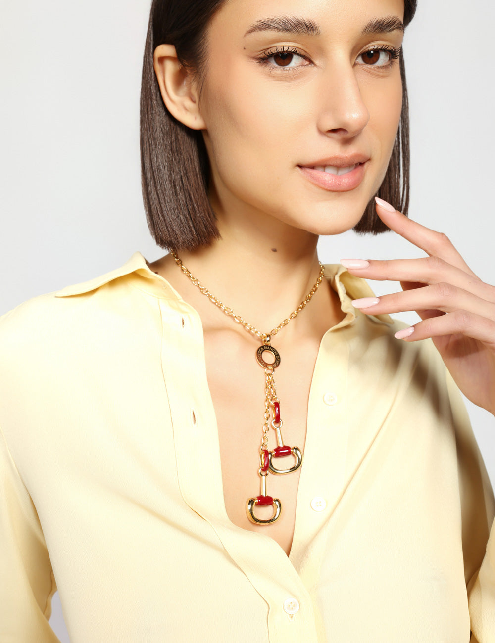 BEACKET NECKLACE