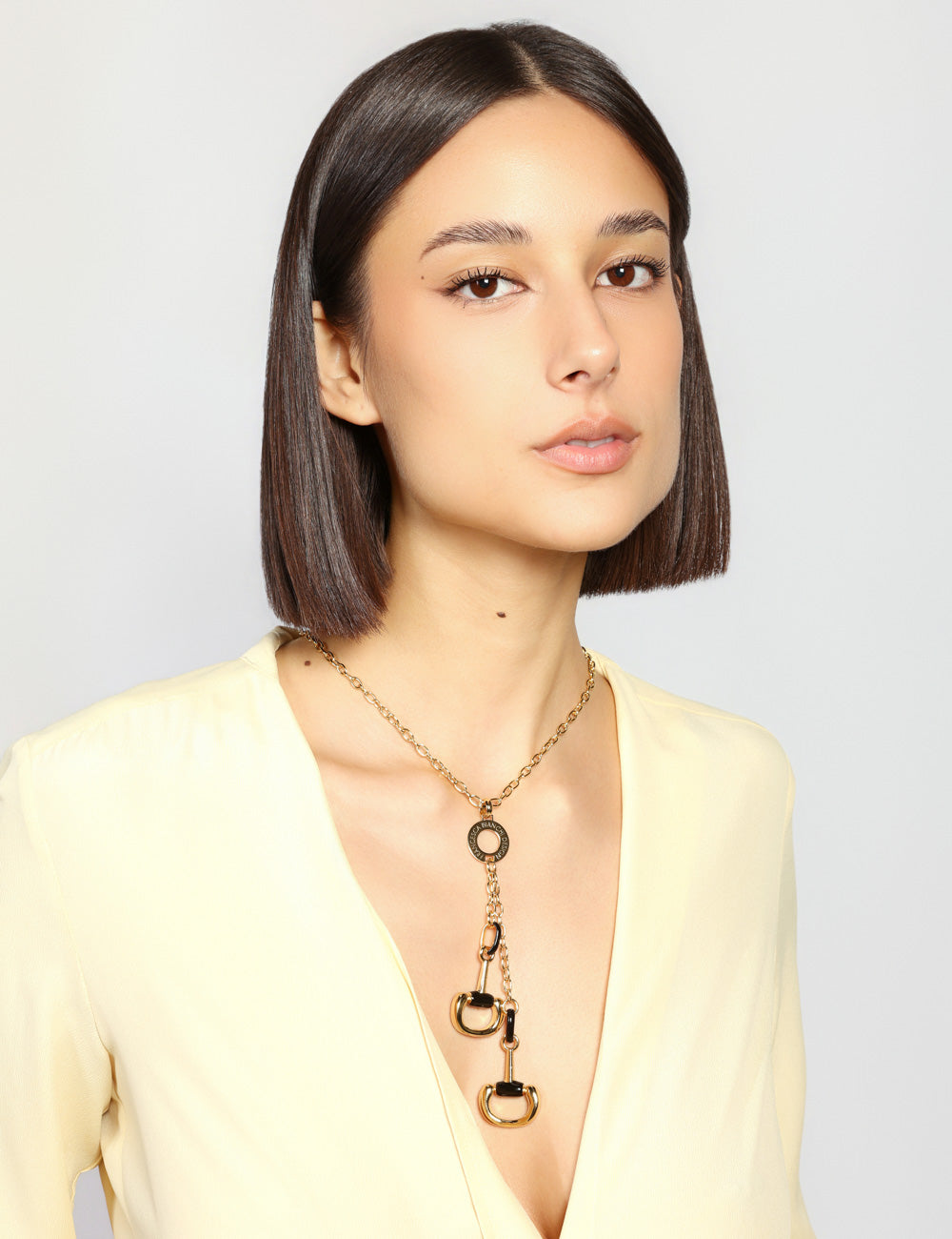 BEACKET NECKLACE
